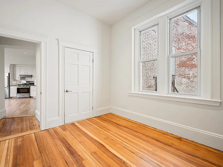 274 Washington St #4 — Photo 5
