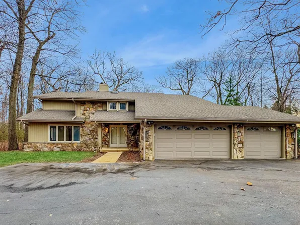 W308N7036 Club CIRCLE EAST East, Hartland, WI 53029