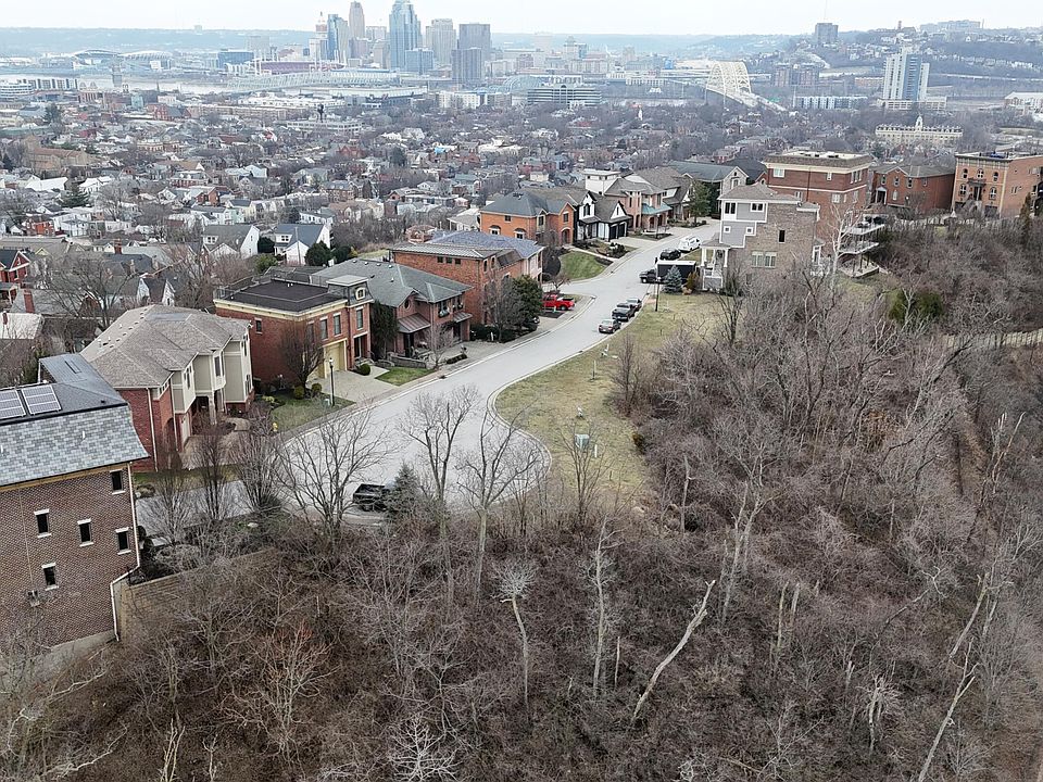 1st image of 87 Watch Hill Ln