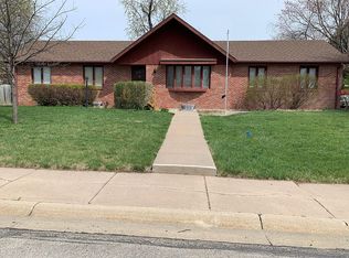 309 Laura Ln, Ceresco, NE 68017