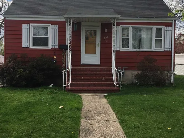 21 Long Valley Rd, Lodi, NJ 07644