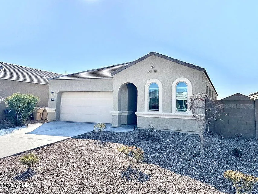 3 bed, 2.0 bath, 1559 sqft, $1,700 — Photo 2