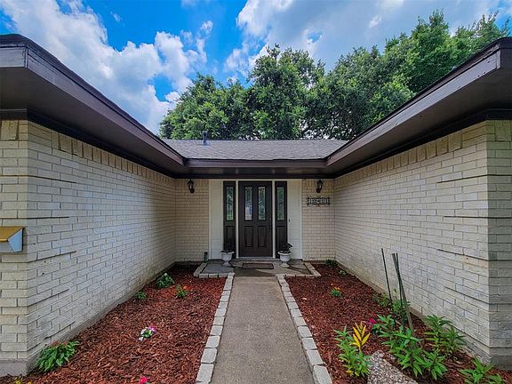 Imagine your touches to this serene entrance.