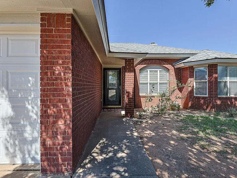 9708 Aberdeen Ave — Photo 3