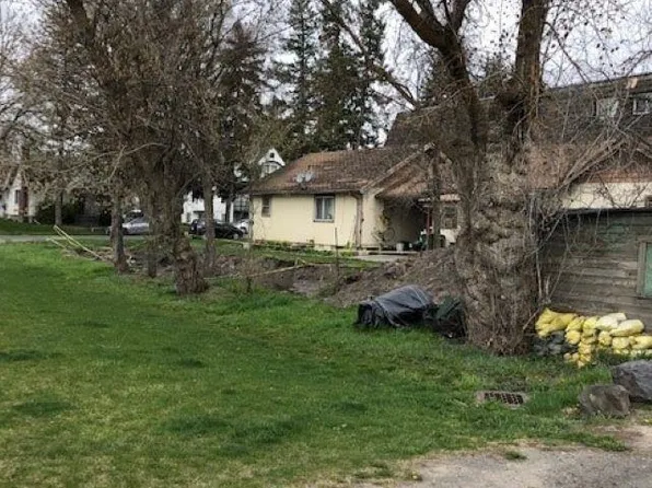 102 N Lilly St, Moscow, ID 83843