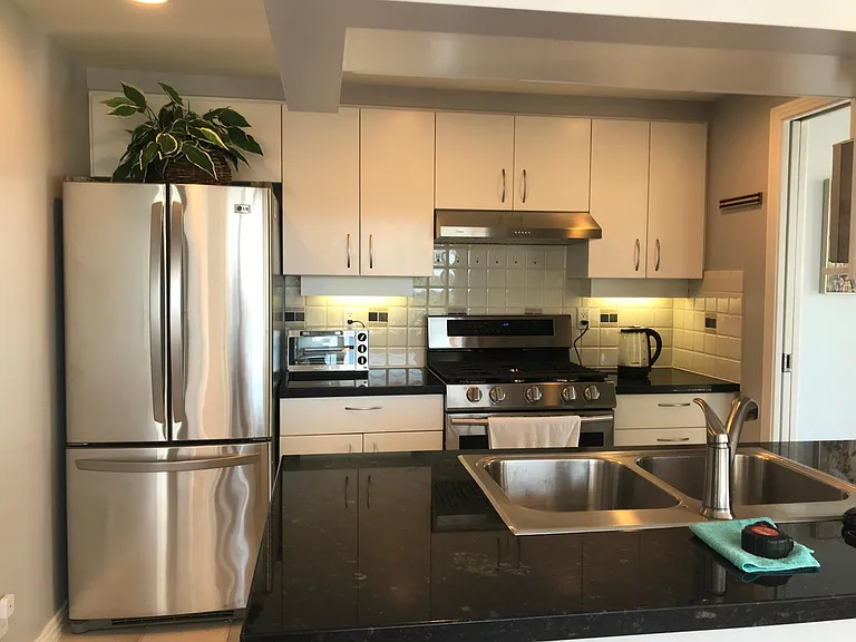 198 Aquarius Mews — Photo 38