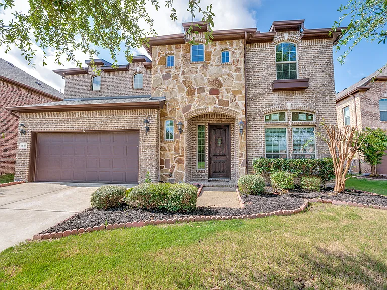 1191 Polo Heights Dr — Photo 2