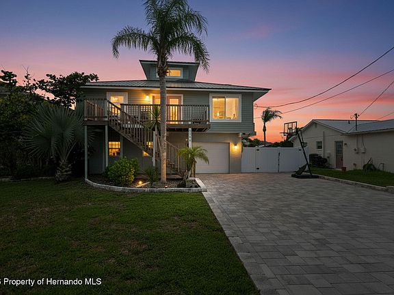 2nd image of 3199 Azalea Dr