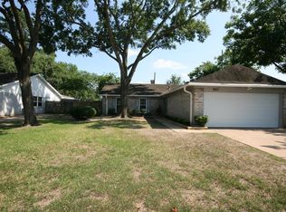 9811 Charter Ridge Dr, Houston, TX 77070