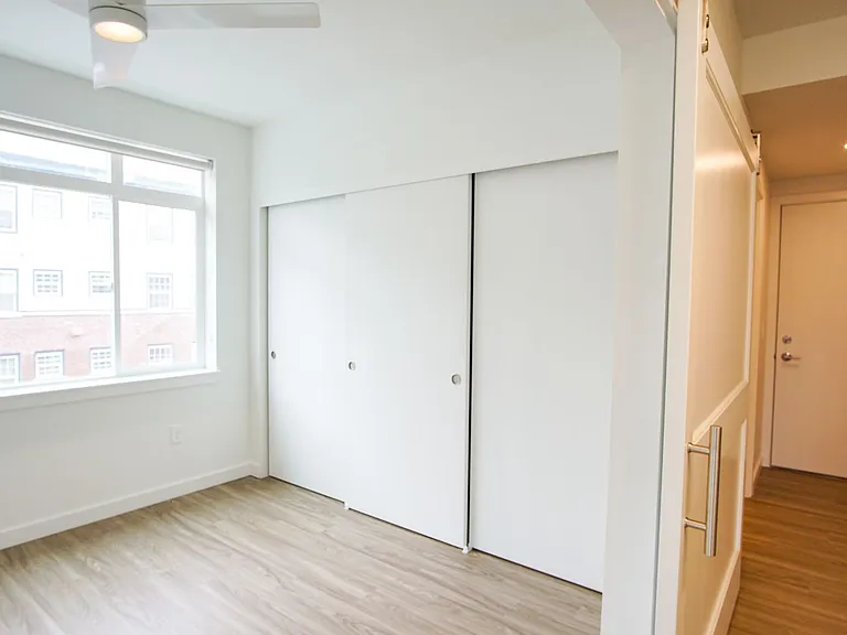 2320 N Vancouver Ave #201 — Photo 7