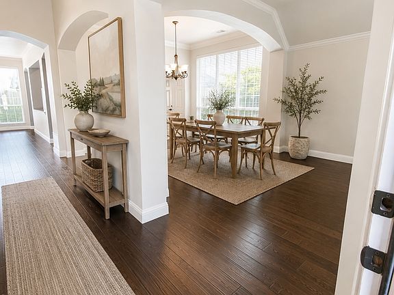 4th image of 1815 Lake Glen Trl