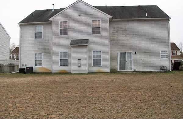 2nd image of 2716 Bear Creek Ln