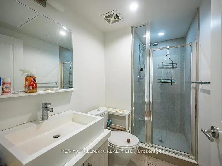 1080 Bay St #1507 — Photo 11