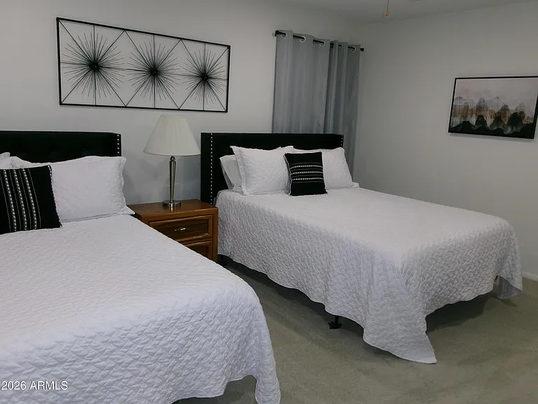 12930 W Seville Dr — Photo 30