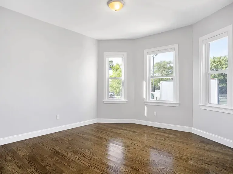 7 Carolina Ave #1 — Photo 5