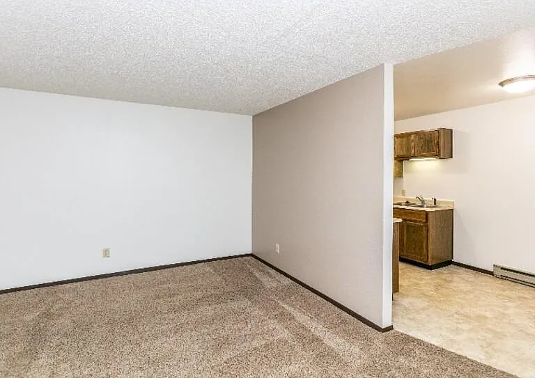 Foxhill Apartments — Photo 28