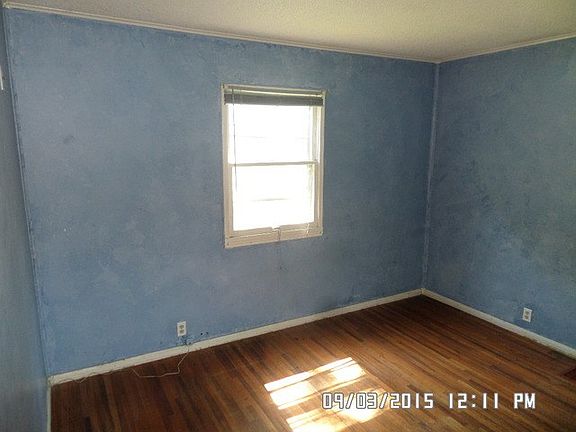 5th image of 322 Westgate Dr