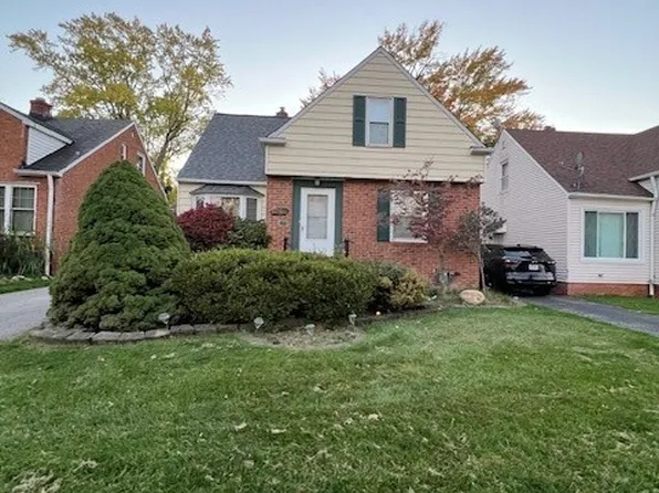 1260 Argonne Rd, South Euclid, OH 44121