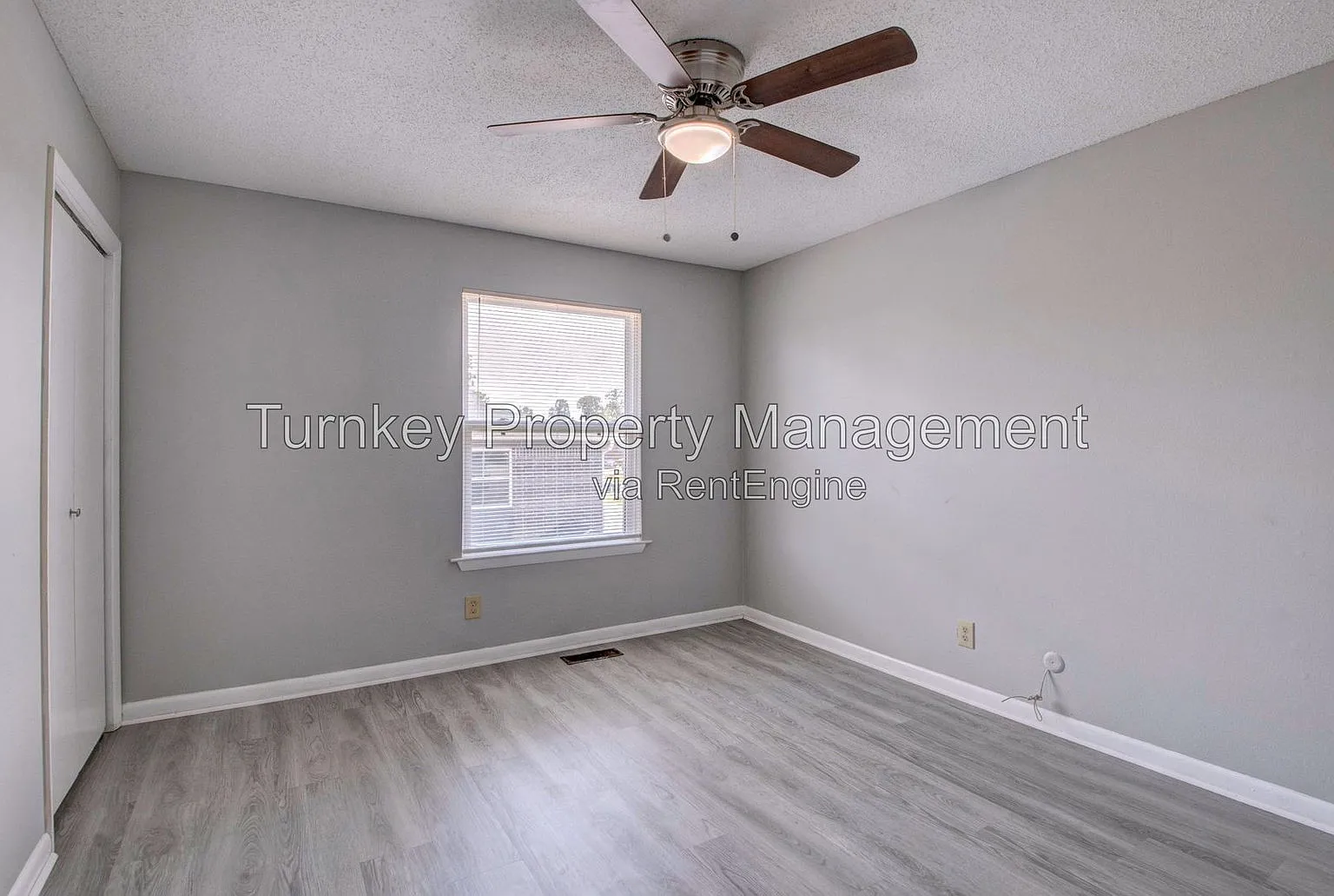 2 bed, 1.5 bath, 976 sqft, $875 — Photo 3
