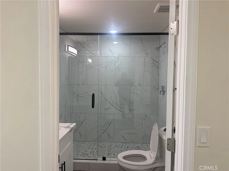10337 Mull Ave — Photo 9