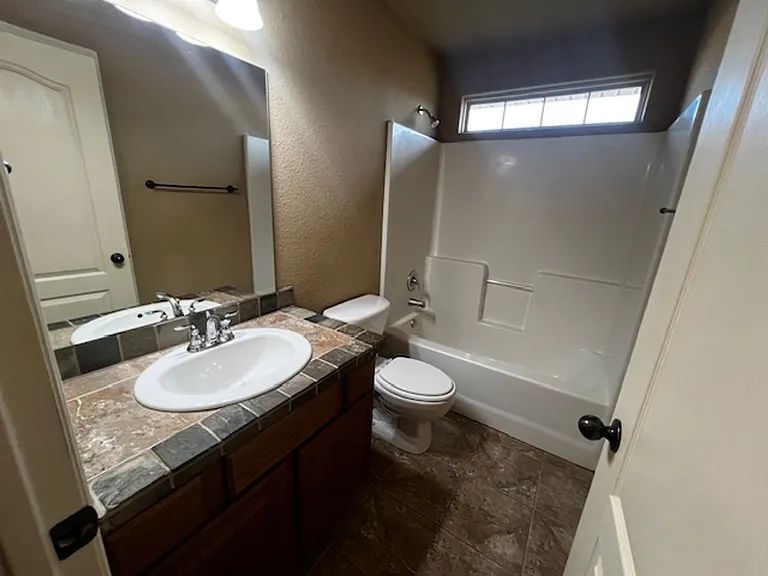 4111 W Mahogany Dr — Photo 8