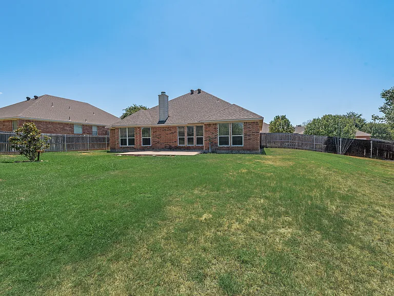 112 Singletree Ln — Photo 22
