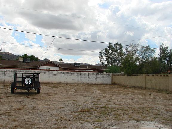 2nd image of 743 E Desert Dr N