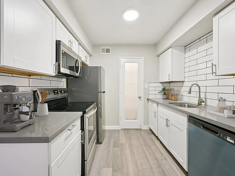 Jade Ridge Apartments — Photo 67