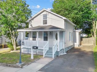 33 Webb St, Hamden, CT 06517