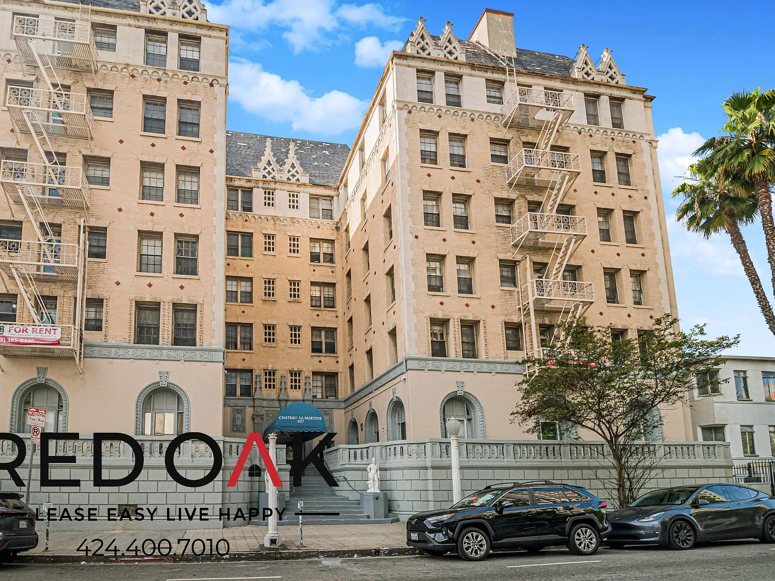 Bright Studio with Open Floor Plan and Hardwood-Style Floors ~ In Koreatown! — Photo 4
