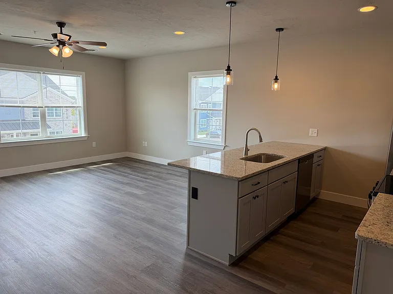 Salem Run Apartments Phase 2 — Photo 424