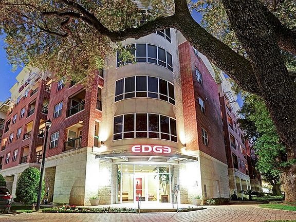 The Edge entrance is controlled for privacy. This unit comes with 2 reserved parking spaces and a storage cage.