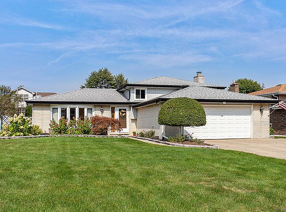 2nd image of 6106 W 123rd St