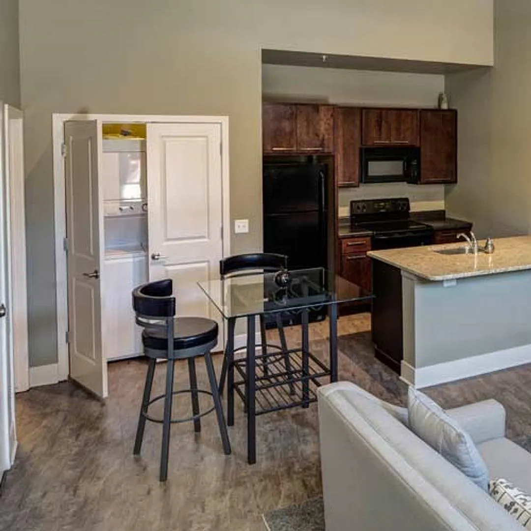The Junction Apartments — Photo 4
