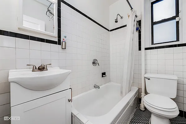 Sold by Citi Habitats | media 17