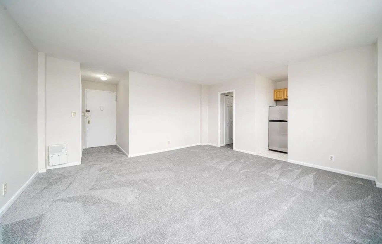Studio, 1.0 bath, 425 sqft, $1,750 — Photo 4