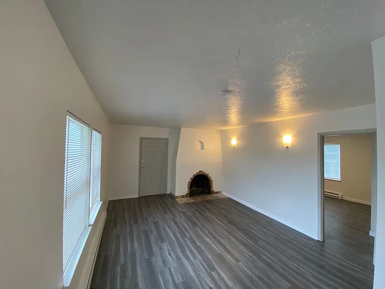 Sunset Blvd 7 Unit — Photo 15