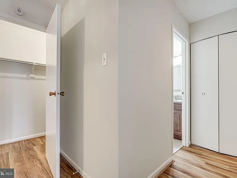 200 N Pickett St #214 — Photo 17