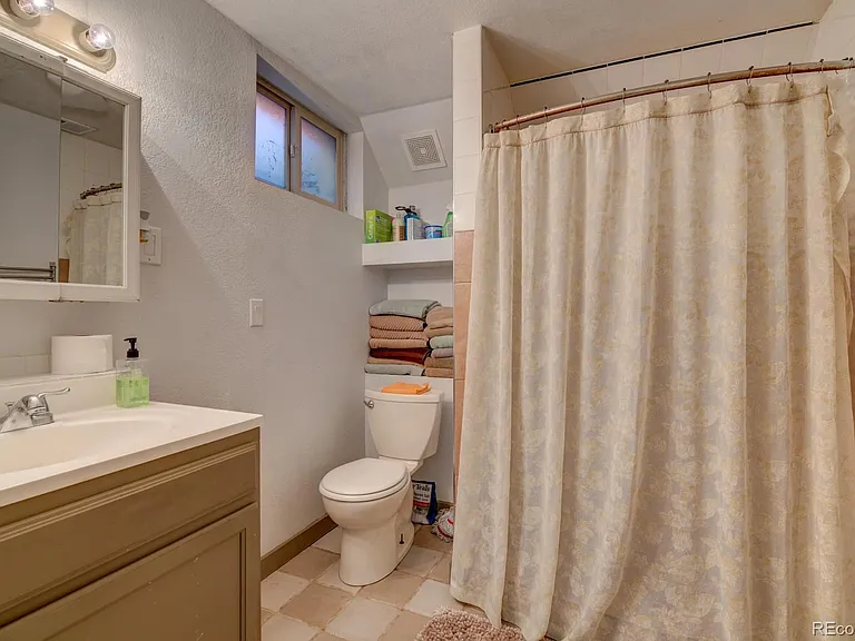 1838 W 46th Ave #1838 — Photo 16