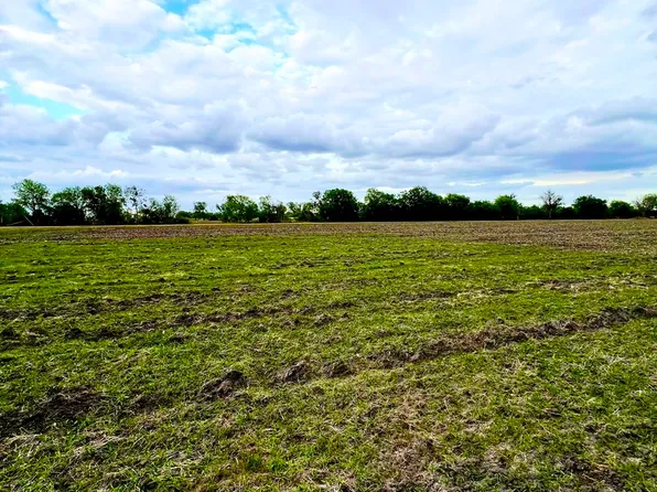 3171 Lower Seguin, Marion, TX 78124