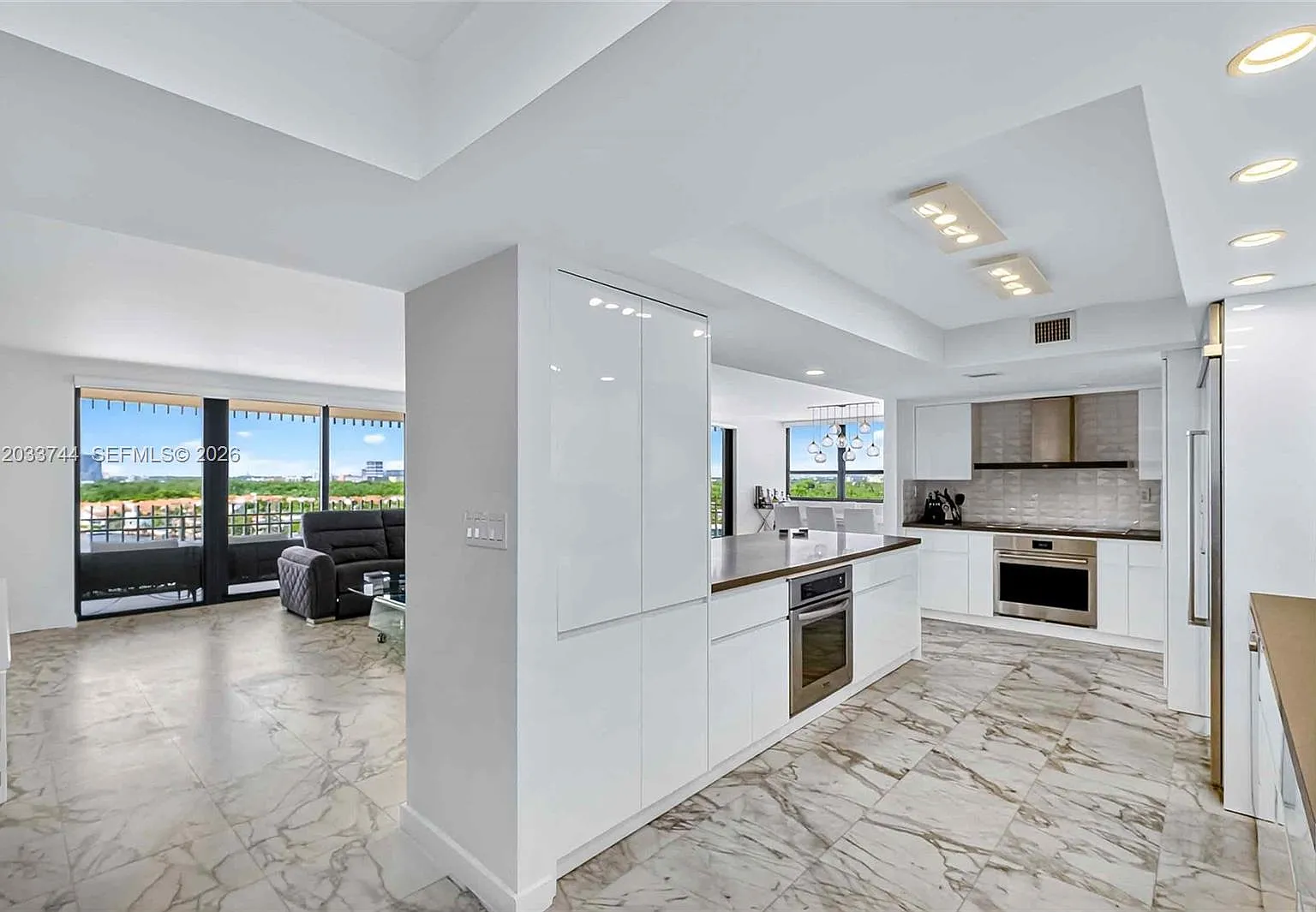 Grove Isle Condo — Photo 1