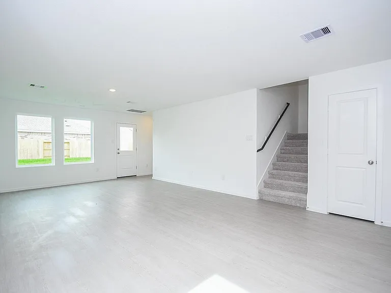 26914 Rosebay Woods — Photo 2