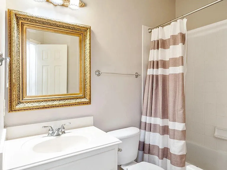 Downstair bathroom
