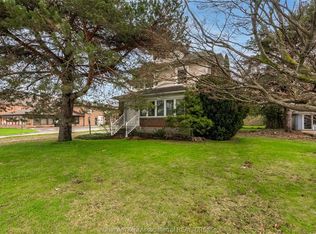 266 Grand Ave W, Chatham Kent, ON N7L1C1