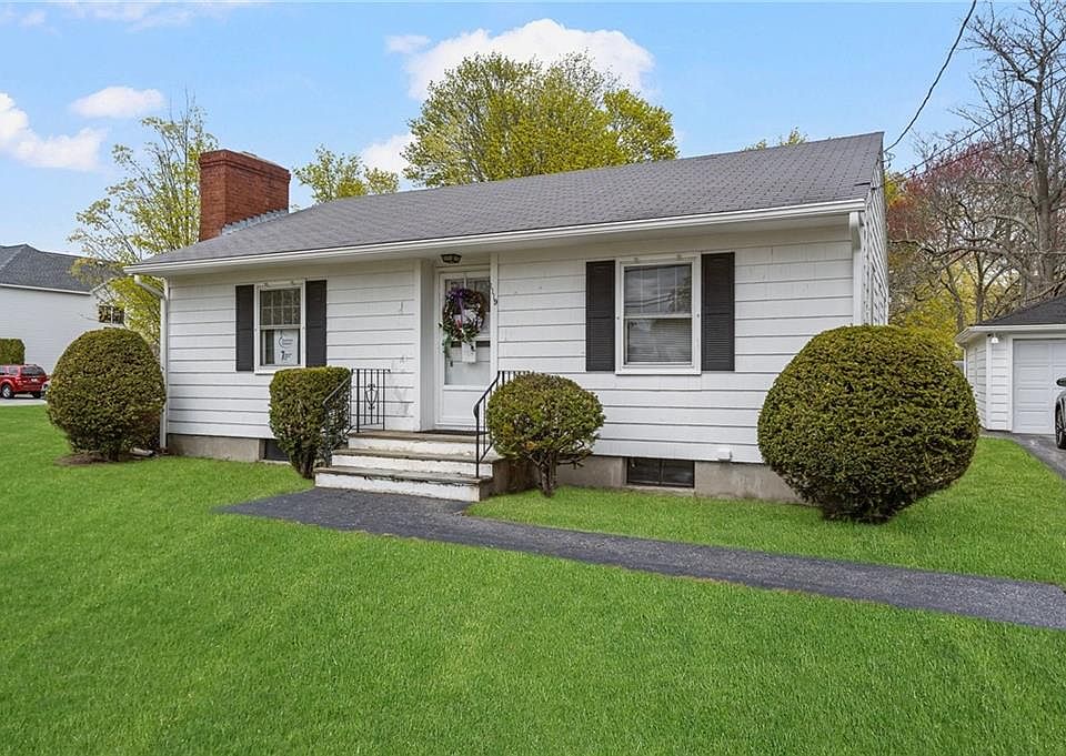 1119 Main Ave, Warwick, RI 02886 MLS 1333373 Zillow