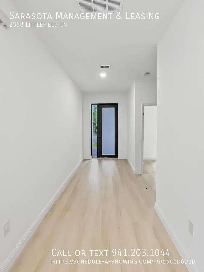 3 bed, 1750 sqft, $2,195 — Photo 2
