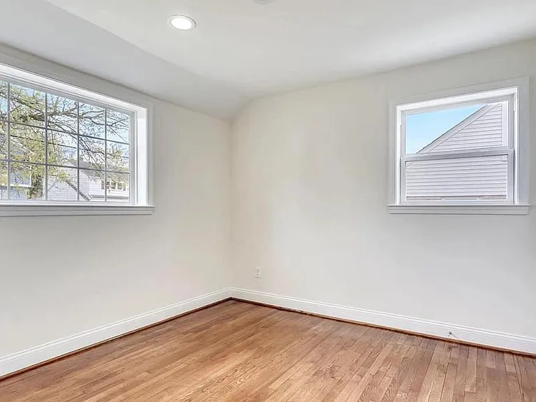 12728 Gould Rd — Photo 9