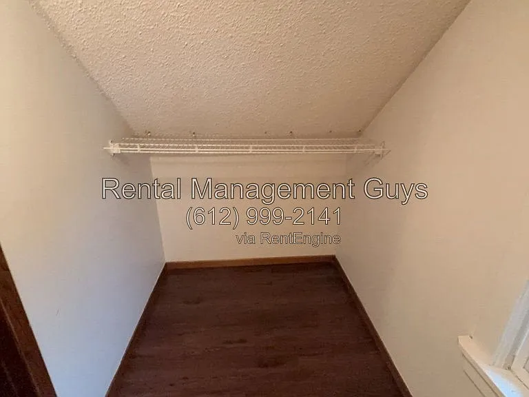 3241 Humboldt Ave N — Photo 19