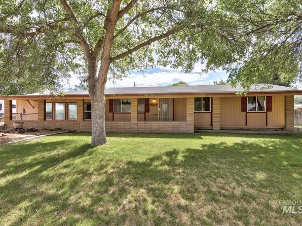 1554 Kathy St, Emmett, ID 83617