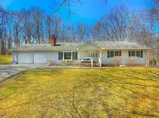 117 Partridge Cir, Milford, PA 18337
